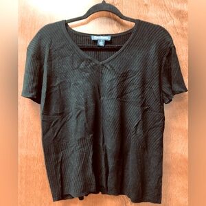 Evan Picone black short sleeve sweater